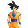 Dragon Ball statuetta di Goku in piedi pronto allo scontro 5 tuttogiappone